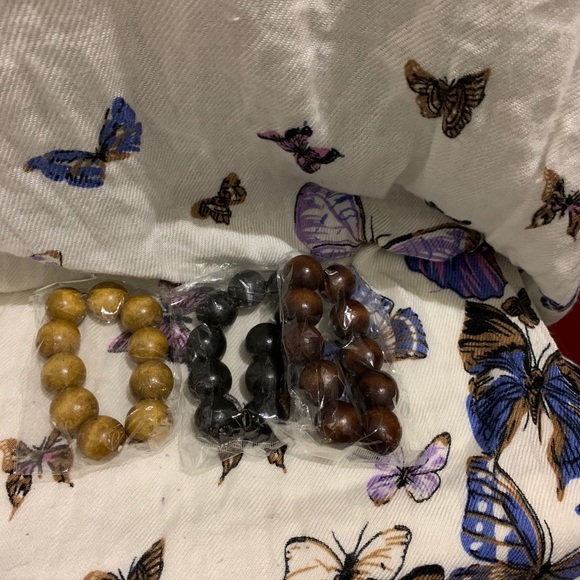 Elastic wood beads bracelets 3 colors.SOLD OUT SOLD OUT - Picture 7 of 8